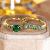 Conjunto de Anéis Duo com Esmeralda em Ouro