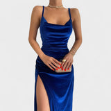 Gabriela - Vestido de veludo com fenda