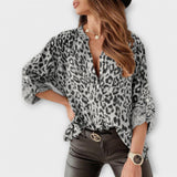 Iara - Blusa moderna estampado leopardo