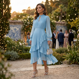 Mariana | Vestido Plissado com Mangas Fluídas e Folhos Assimétricos