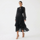 Mariana | Vestido Plissado com Mangas Fluídas e Folhos Assimétricos