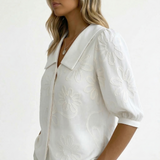 Alice | Blusa Romântica com Bordados de Margaridas