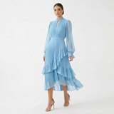 Mariana | Vestido Plissado com Mangas Fluídas e Folhos Assimétricos