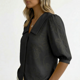 Alice | Blusa Romântica com Bordados de Margaridas