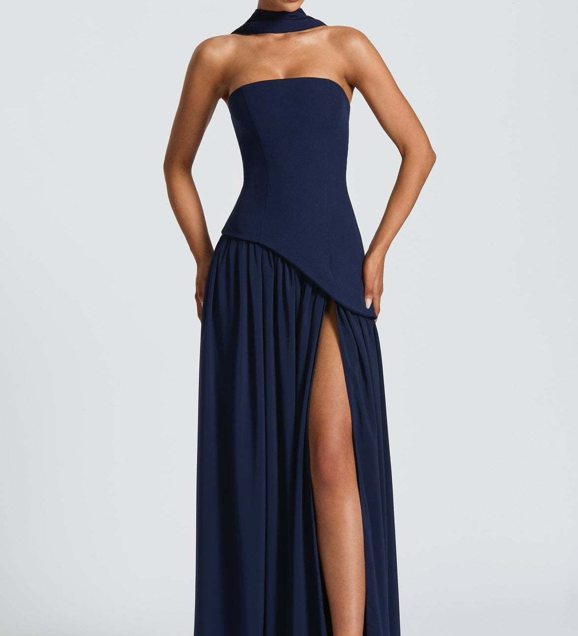 Beatriz - Vestido Longo Sofisticado
