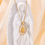 Colar com Pendente Oval da Virgem em Ouro
