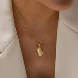 Colar Banhado a Ouro com Opala Olho de Gato Oval