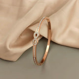 Pulseira Rígida Infinidade com Cristais Exclusivos