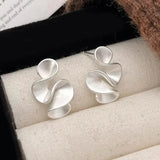 Brincos em Flor de Prata e Ouro 18K
