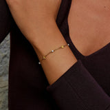 Pulseira Camila com pétalas