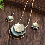 Conjunto vintage com pedras azuis em camadas