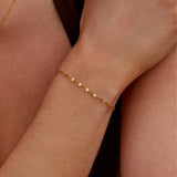 Pulseira de corrente dourada Leila