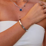 Pulseira rígida prateada Rina