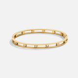 Pulseira rígida dourada Sofia com detalhes brilhantes