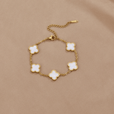Pulseira com trevo branco